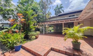 VENTA/ALQUILER CASA LB Y PISCINA, CARDENAS VILLAGE, CLAYTON (4)