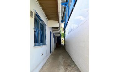 VENDO TERRENO COMERCIAL CON GALERAS EN PUEBLO NUEVO $999000!!!