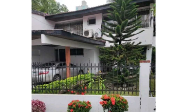 CASA DUPLEX EN COCO DEL MAR  4REC 3B AMOBLADA 299M2