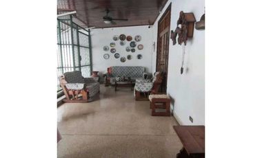 CASA DUPLEX EN COCO DEL MAR  4REC 3B AMOBLADA 299M2