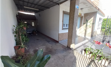 CASA  PH FRENTE CALLE MADARIAGA