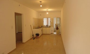 ALQUILER DE CASA EN Martin Coronado