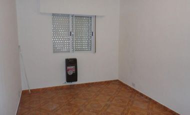 ALQUILER DE CASA EN Martin Coronado
