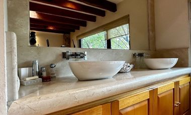 SANTA FE EN PRIVADA CASA AMUEBLADA CON JARDÍN EN VENTA