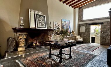SANTA FE EN PRIVADA CASA AMUEBLADA CON JARDÍN EN VENTA