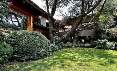 SANTA FE EN PRIVADA CASA AMUEBLADA CON JARDÍN EN VENTA