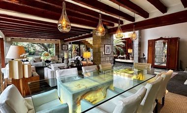 SANTA FE EN PRIVADA CASA AMUEBLADA CON JARDÍN EN VENTA
