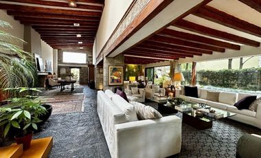 SANTA FE EN PRIVADA CASA AMUEBLADA CON JARDÍN EN VENTA