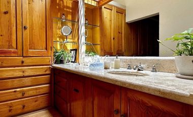 SANTA FE EN PRIVADA CASA AMUEBLADA CON JARDÍN EN VENTA