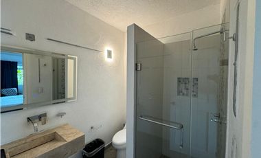 CASA EN VENTA A ORILLA DEL LAGO 