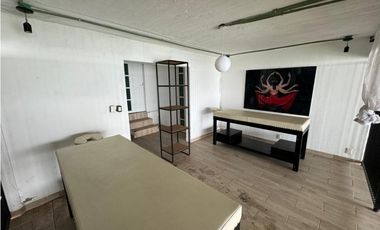 CASA EN VENTA A ORILLA DEL LAGO 