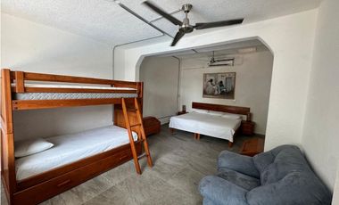 CASA EN VENTA A ORILLA DEL LAGO 