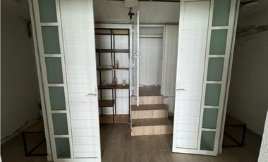CASA EN VENTA A ORILLA DEL LAGO 