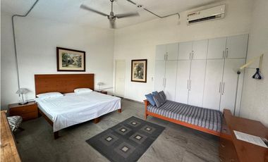 CASA EN VENTA A ORILLA DEL LAGO 
