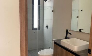 Depa en Renta de 1R en PB c/ terraza privada 600m TEC  (001)