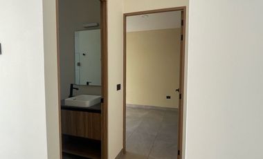 Depa en Renta de 1R en PB c/ terraza privada 600m TEC  (001)