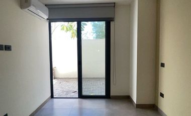 Depa en Renta de 1R en PB c/ terraza privada 600m TEC  (001)