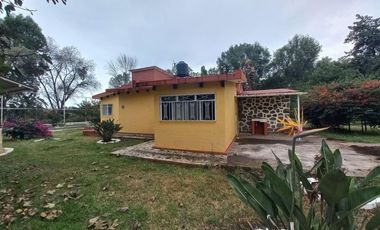 Casa en Renta Cercana a salida a Salamanca, Tarimbaro