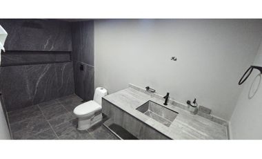SE VENDE CASA DE CUATRO ALCOBAS EN EL BARRIO EL JARDIN, SANTA MARTA
