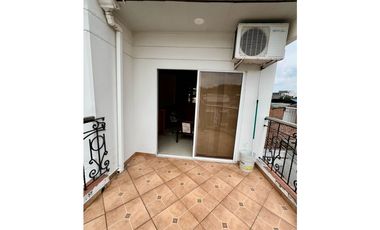 Hermosa casa en venta con piscina - Barrio Las Mercedes Palmira Valle