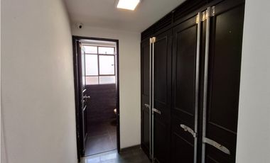 OFICINA EN ARRIENDO EN LA CABRERA
