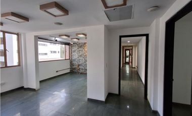 OFICINA EN ARRIENDO EN LA CABRERA