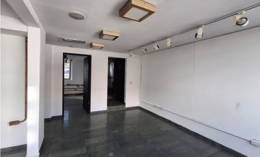 OFICINA EN ARRIENDO EN LA CABRERA