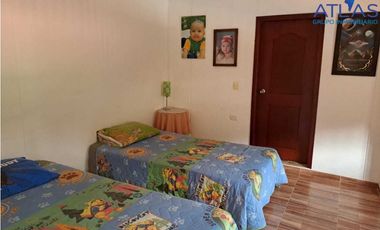 VENTA DE HERMOSA CASA CAMPESTRE RUITOQUE BAJO ACAPULCO COD: 695
