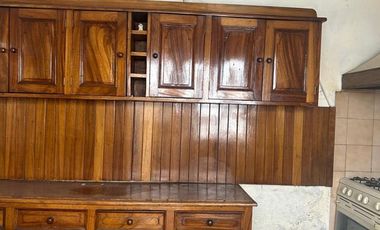 Se Vende Casa en Jardines del Country  para remodelar.