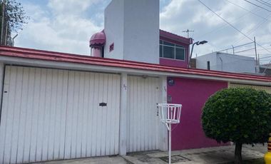 Casa en venta en Lomas de Tarango