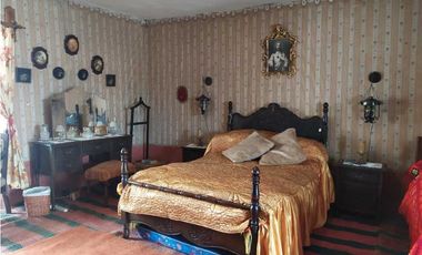 VENDE CASA  DE 2 NIVELES ANTIGUA - A PUERTA CERRADA  - CUCUNUBA