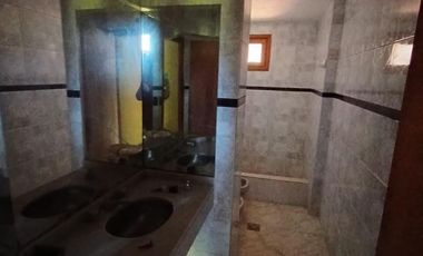 | MANSION EN BARRIO RESIDENCIAL | | MAR DE AJO |