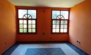 | MANSION EN BARRIO RESIDENCIAL | | MAR DE AJO |
