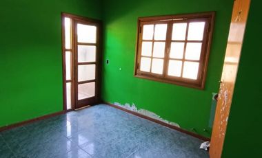 | MANSION EN BARRIO RESIDENCIAL | | MAR DE AJO |