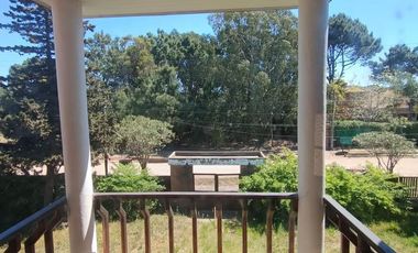 | MANSION EN BARRIO RESIDENCIAL | | MAR DE AJO |