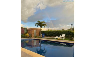 VENTA DE CASA CAMPESTRE CAMPESTRE / RUITOQUE ALTO COD:694