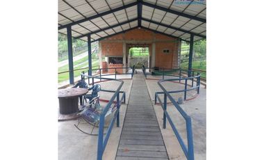VENTA DE CASA CAMPESTRE CAMPESTRE / RUITOQUE ALTO COD:694