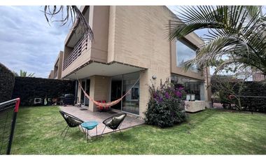 Vendo hermosa casa campestre esquinera. Club house