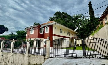 Casa en venta o alquiler en Villa del Lago, Las cumbres (YM)