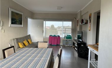 Departamento de 2 dormitorios a 3 cuadras del mar. Piscina