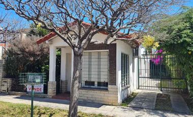 Chalet en venta en Villa Luzuriaga