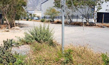 SE RENTA TERRENO EN SANTA CATARINA