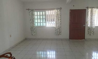 Casa DE UN NIVEL EN ESQUINA en renta en Col. Miguel Hidalgo. VERACRUZ, VERACRUZ
