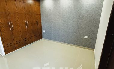 Oportunidad: Casa en venta con 4 habitaciones, 1 en PB y amplio Roof Garden