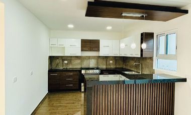 Oportunidad: Casa en venta con 4 habitaciones, 1 en PB y amplio Roof Garden