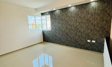 Oportunidad: Casa en venta con 4 habitaciones, 1 en PB y amplio Roof Garden