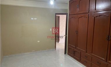 CASA EN VENTA EN COL. VILLA BONITA. CD. OBREGÓN, SONORA