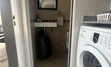 VENTA DE CASA 4 AMBIENTES - EN BARRIO  LOS OLIVOS