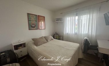 VENTA DE CASA 4 AMBIENTES - EN BARRIO  LOS OLIVOS
