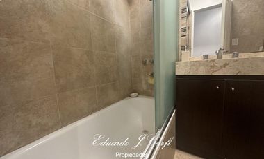 VENTA DE CASA 4 AMBIENTES - EN BARRIO  LOS OLIVOS